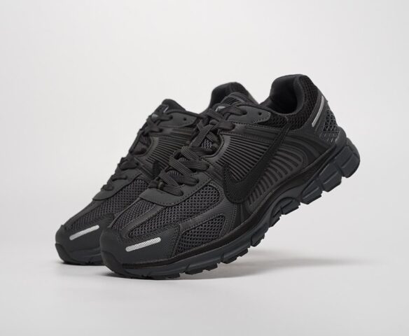 Nike Air Zoom Vomero 5 KEDRED